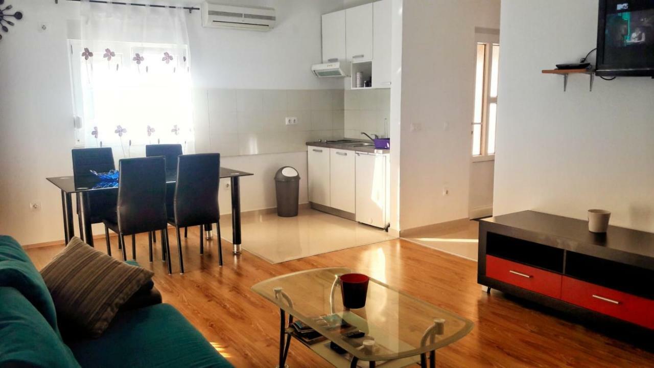 Apartman 콜란 외부 사진